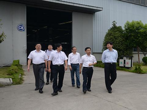 国家认监委向导一行到乐橙lc8母线调研