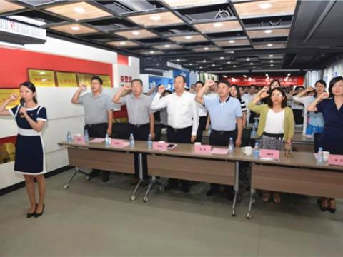 乐橙lc8爱心纪录——凝聚实力 爱心转达希望